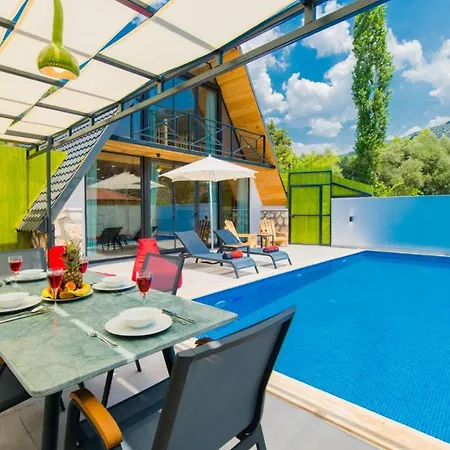 Vila Bolivya Kaş